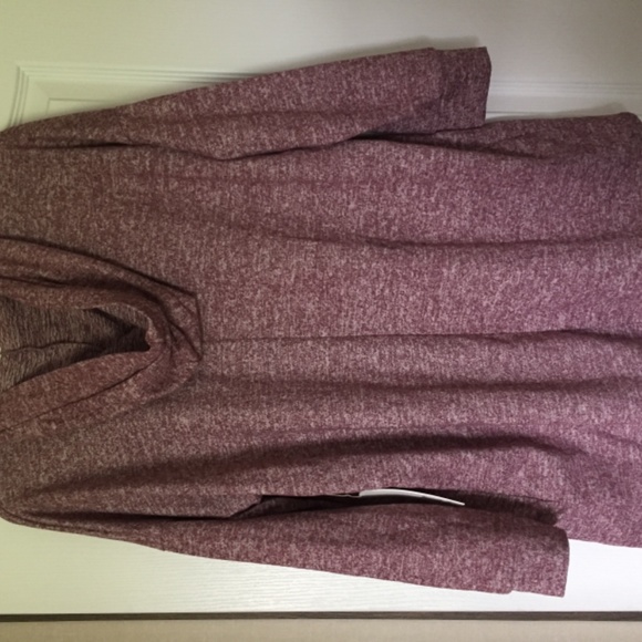 LuLaRoe MacKenzie Sweater - Picture 2 of 5